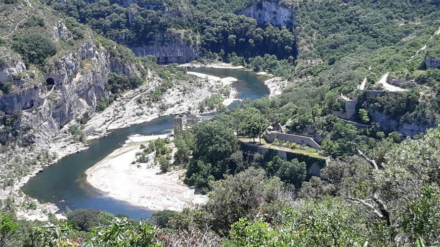 Proche Uzes Le Cocon Du Peintre Anglais Sagriès Zewnętrze zdjęcie